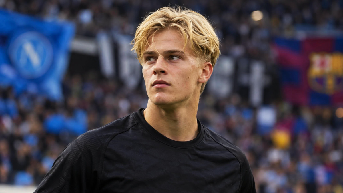 Bergvall attire Naples et la Juventus pour l’été, avec le Barça en concurrence