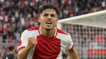 Ilyes Hamache ne s’arrête plus, et ça continue à faire parler en football