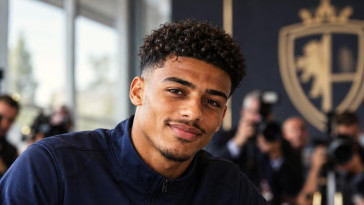 Yanis Bastaraud signe un contrat majeur, et ce n’est pas avec le PSG